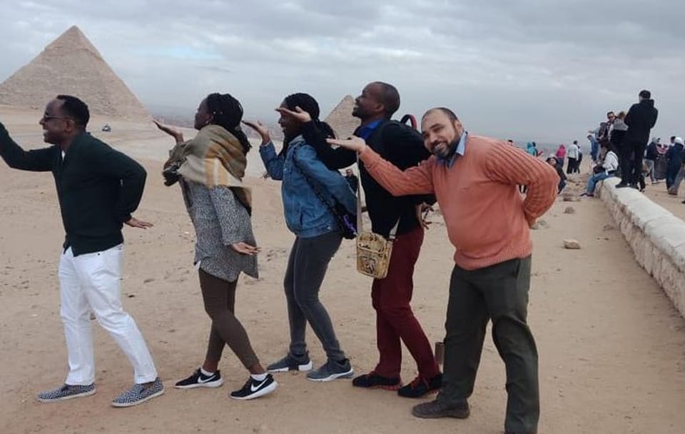 Private Tour of Great Pyramids, Sphinx & Egyptian Museum in Cairo