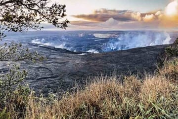 Kona -Big Island – Private Enchanting Volcanoes & Waterfall Tour