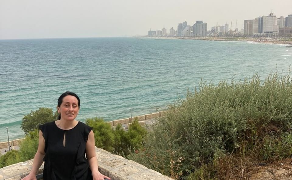 Culinary Tour of Sarona Market and Azrieli Mall in Tel Aviv