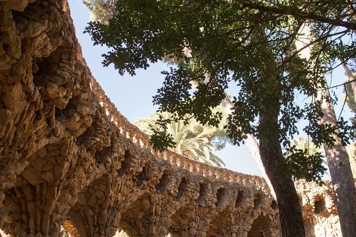 Small Group Park Güell Guided Tour with Skip the Line Ticket 2