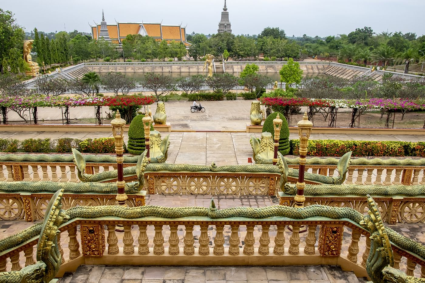 Oudong Exploration: Temples, Silver Village & Tonle Sap River Cruise