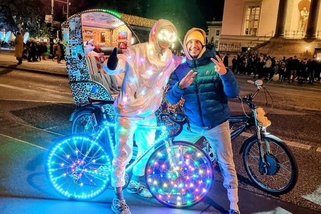 Rickshaw Tours Berlin - Groups of up to 16 people with several rickshaws 9