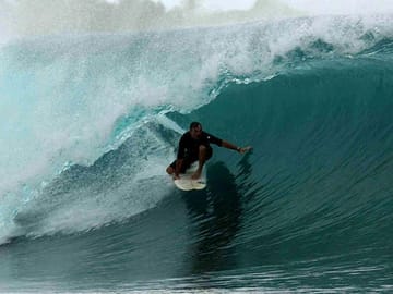 Surfing Experience in Wathuregama, Sri Lanka