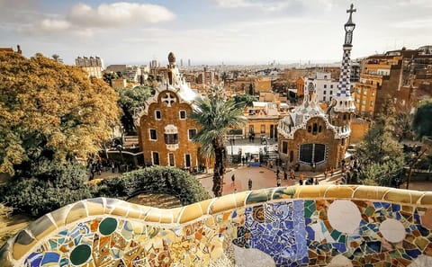 Park Güell Photography Tour in Barcelona with Professional Guidance