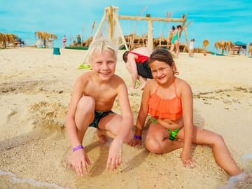Hurghada Royal Submarine Cruise with Snorkel Stop