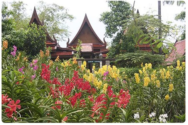 BANGKOK Join Tour Meaklong Railway Market and Damnoensaduak Floating Market 10