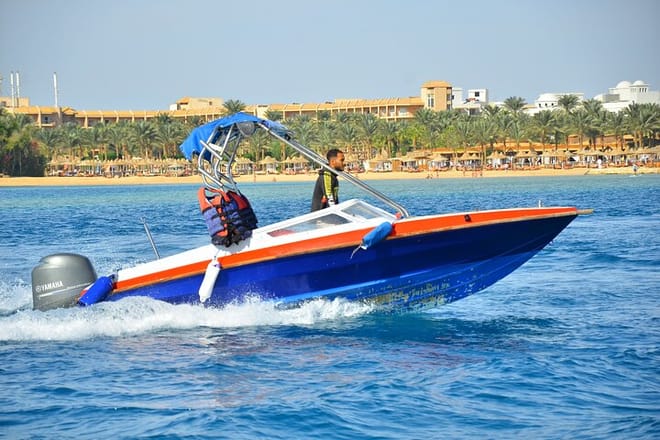 Private speed boat for Hula Hula Island with sub wing - Hurghada