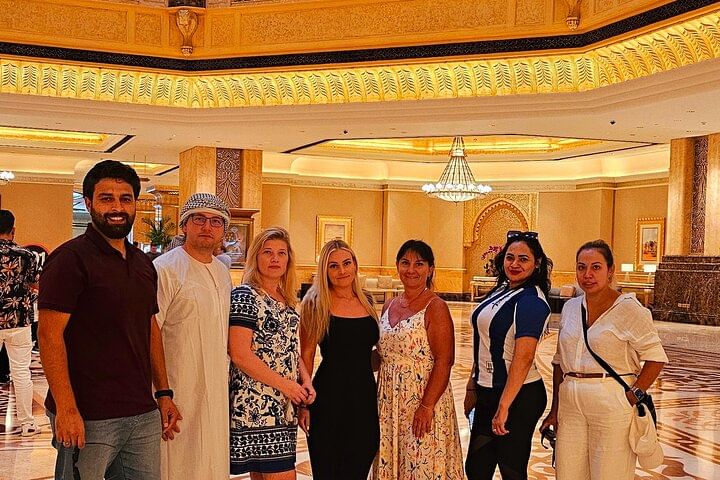 Abu Dhabi Sightseeing City Tour From Dubai with Buffet Lunch