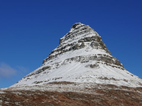 DT 305 Private Snæfellsnes Peninsula, photo 2