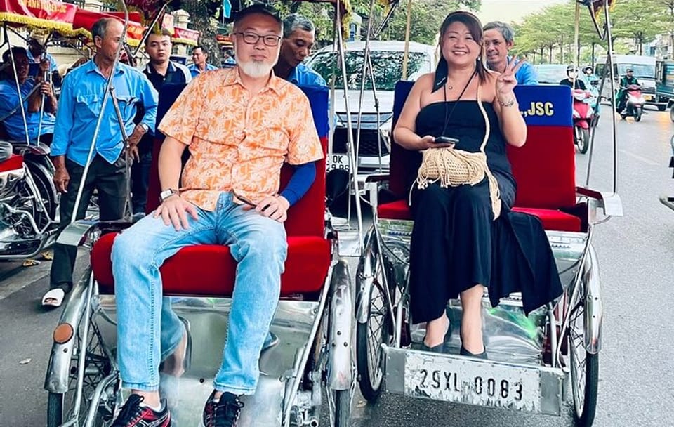 Cyclo Tour of Hoàn Kiếm District in Hanoi