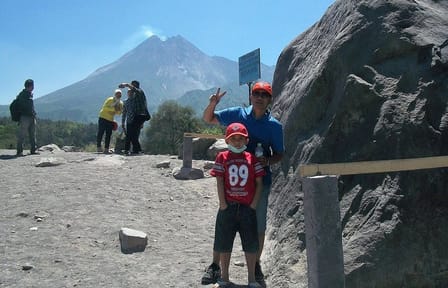 Borobudur Hill’s Sunrise and Temples Tour from Yogyakarta