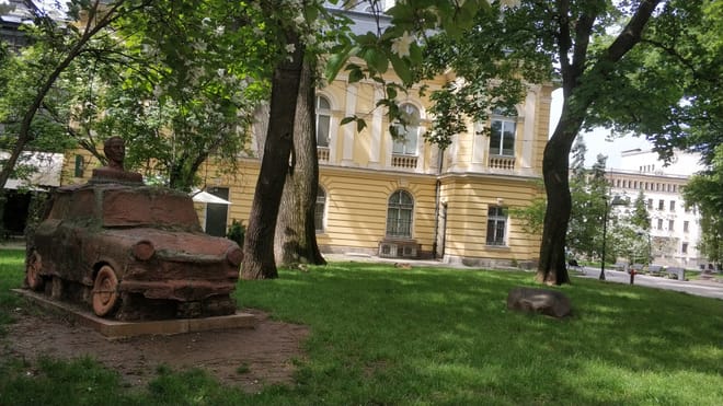 Guided Visit to Sofia National Art Gallery 5