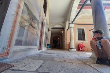 Guided Tour of Topkapi Palace Harem and Blue Mosque in Istanbul
