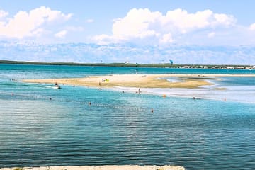 Walking Tour of Nin and Zadar's Historic Sites and Beaches