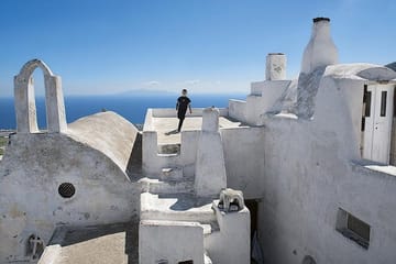 Private Tour of Santorini's Traditional Villages and Wine Museum