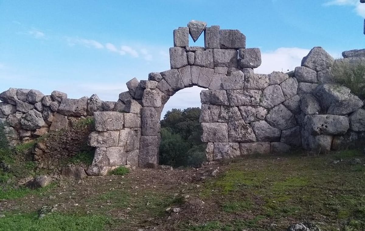 Ancient Plevrona,Oiniades,Messolonghi Day Tour Including Meal