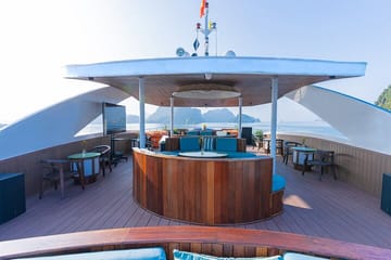 Top Vip 5 Star Day Cruise in Halong Bay with Sunbeds and Jacuzzi