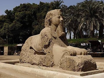 Private Tour to Dahshur Pyramids, Memphis, and Saqqara All Inclusive