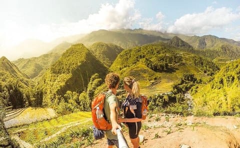 Three-Day Sapa Adventure with 4-Star Hotel and Bungalow Stay