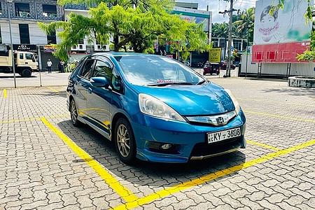 Private Taxi Transfer from Colombo Airport to Wadduwa & Kaluthara