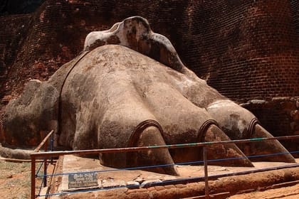 Sigiriya Rock Dambulla Cave and Village Tour From Trincomalee