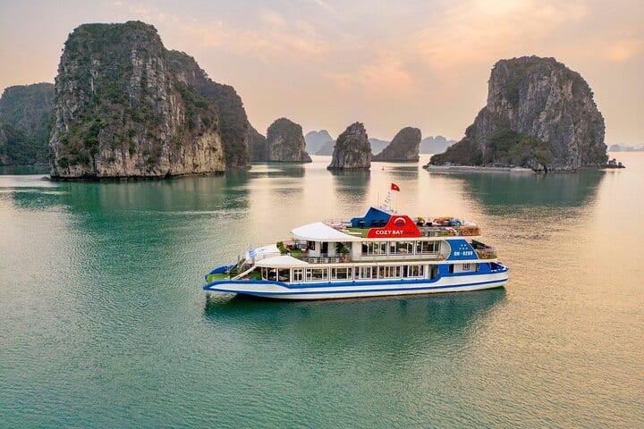 BEST SELLER – Halong Luxury Day Cruise – Great 1 Day Tour on Bay