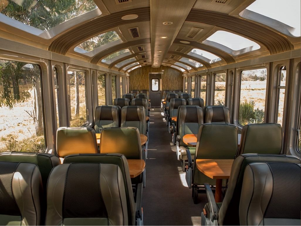 Tren Vistadome de Peru Rail