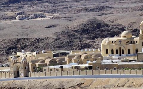Guided Day Trip to Monastery of Saint Paul from Hurghada
