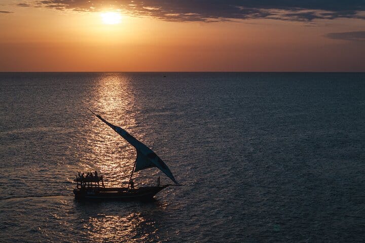 Zanzibar Sunset Dhow Cruise with Open Bar – Nungwi and Kendwa 4