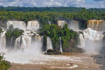 Private Tour of Iguazu Falls with Optional Boat Ride