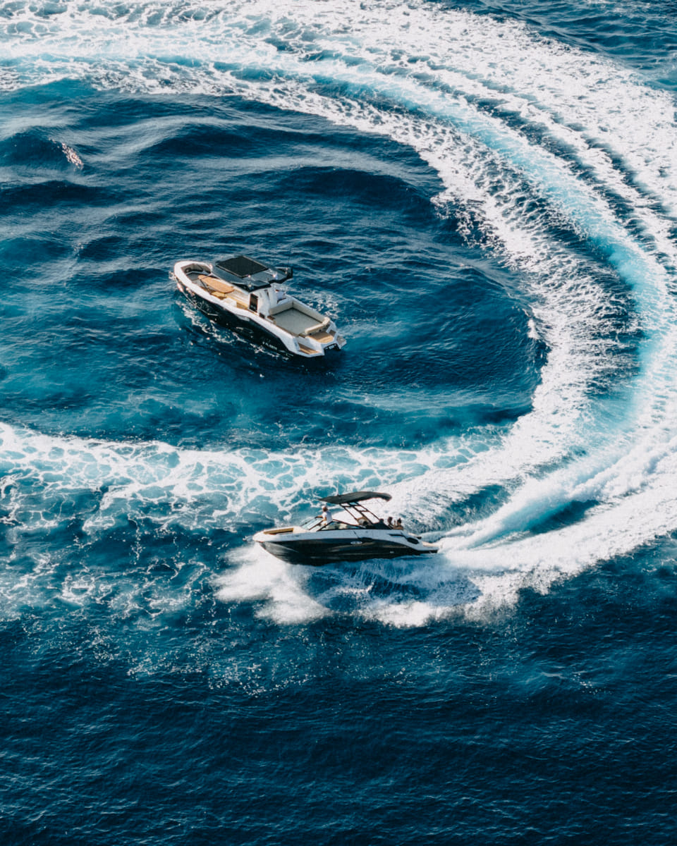 ❖ Milos: Half-Day Boat Tour—Kleftiko Sarakiniko Poliegos