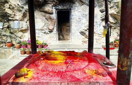 Cultural Day Trip to Dakshinkali, Pharping, and Kirtipur
