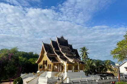 Luang Prabang Morning Alms Giving City Tour& Kuang Si Falls