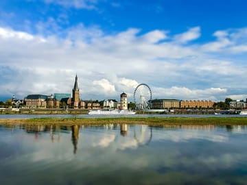 Private Guided Walking Tour of Düsseldorf's Historic Altstadt