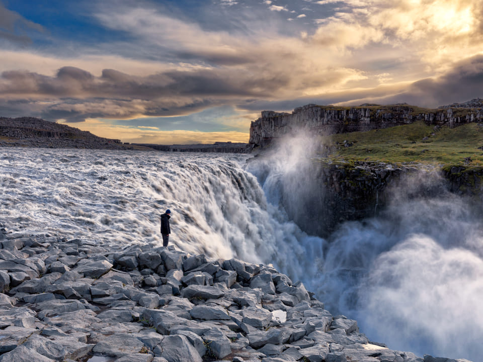 Diamond Circle Cruise Ship Express Tour — BusTravel Iceland