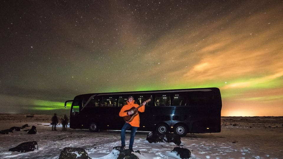 Northern lights with a photographer or a regular tour — what the extra money buys