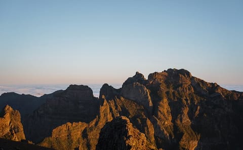 Hiking Tour to Pico Ruivo and Achada do Teixeira in Funchal