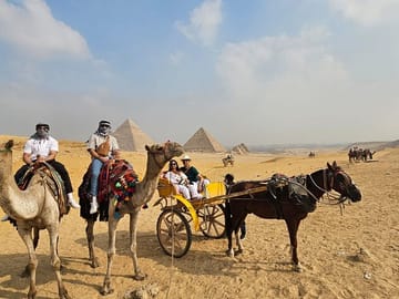 Cultural Day Tour of Giza Pyramids and Egyptian Museum