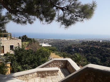 Private Cultural Tour of Rethymno Town and St. Irini Monastery