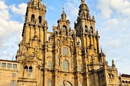 From Porto: Santiago and Valença do Minho Full Day Tour