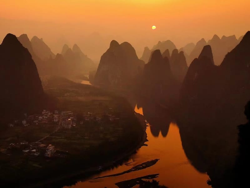 Yangshuo/Guilin: Full- or Half-Day Xianggong Hill Sunrise