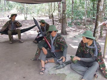 Deluxe Full Day Tour: Cu Chi Tunnels and Mekong Delta