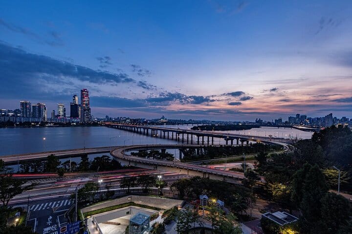 Sunset finale: N Seoul Tower/Hangang golden hour