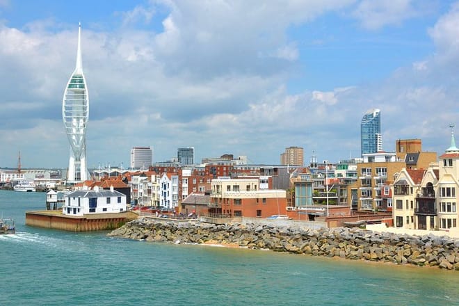Private transfers to/from Portsmouth Int'l Port and London Heathrow Airport 3
