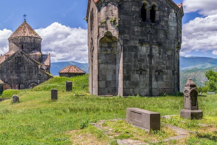 4 Full days in Georgia with private tour, free aiport