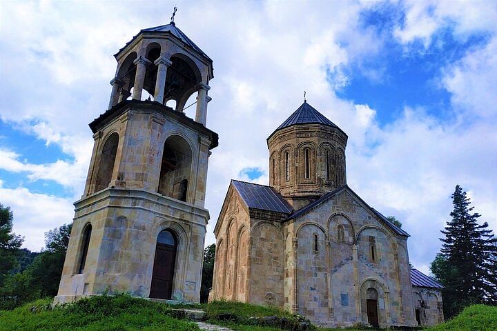 Racha Region Private Tour: Monasteries, Wine, and Scenic Views