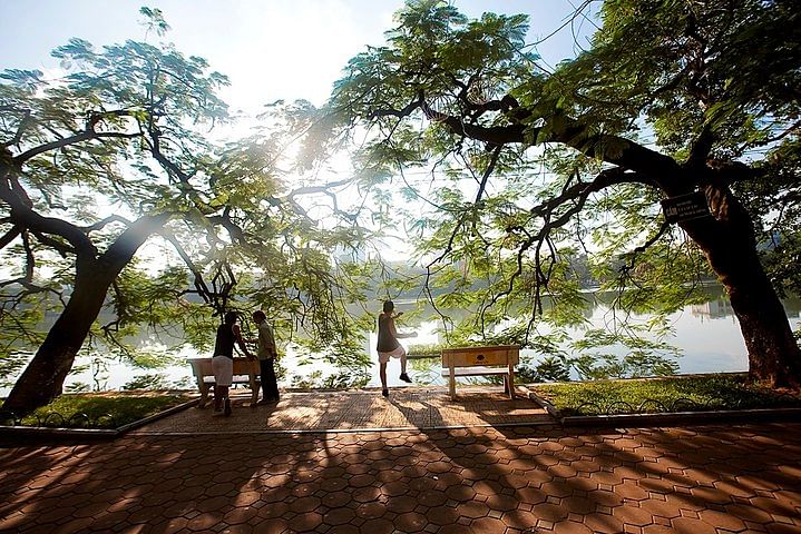 Hanoi City Tour: Explore Historic Landmarks & Local Culture in Old Quarter