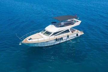 Private Luxury Yacht Tour in Kemer and Aksu, Antalya