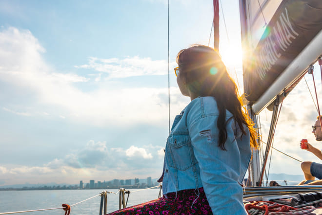 Private 4-Hour Sailing Experience in Barcelona | Boat Trip Barcelona
