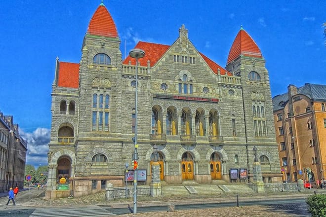 Helsinki Private Walking Tour With A Professional Guide 3